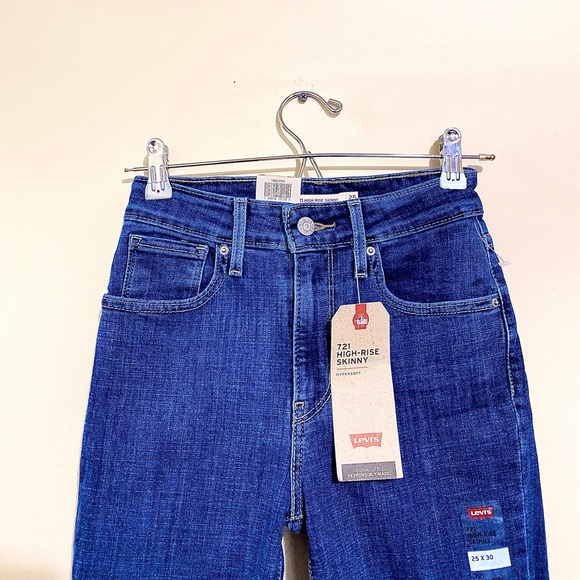 NWT Levi’s 721 High Rise Skinny Women’s Dark Wash Jeans - Picture 4 of 12
